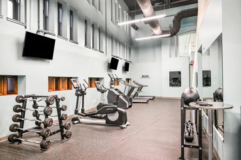 克里夫兰2Br Unit In The Heart Of Dt On Playhouse Square, With Pool And Gym Access-1106公寓 外观 照片